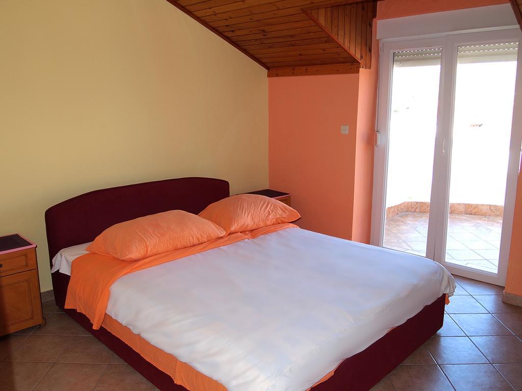 Apartmani Delfin Grebastica Exterior photo