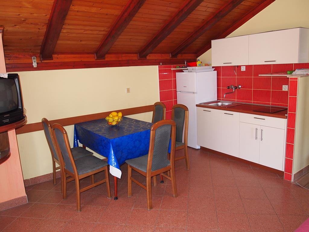 Apartmani Delfin Grebastica Exterior photo