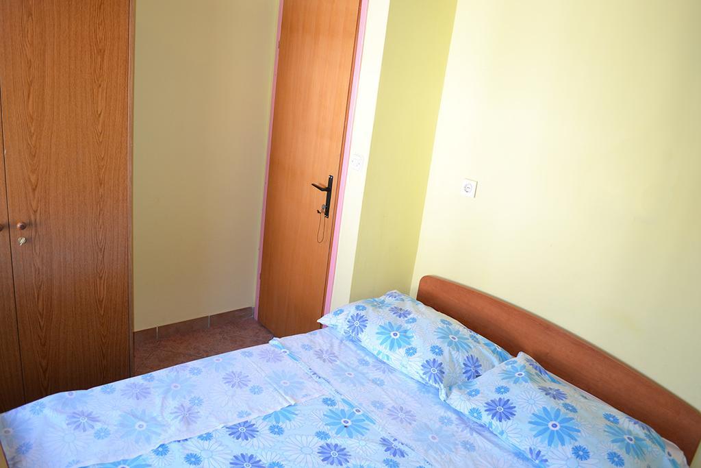 Apartmani Delfin Grebastica Exterior photo