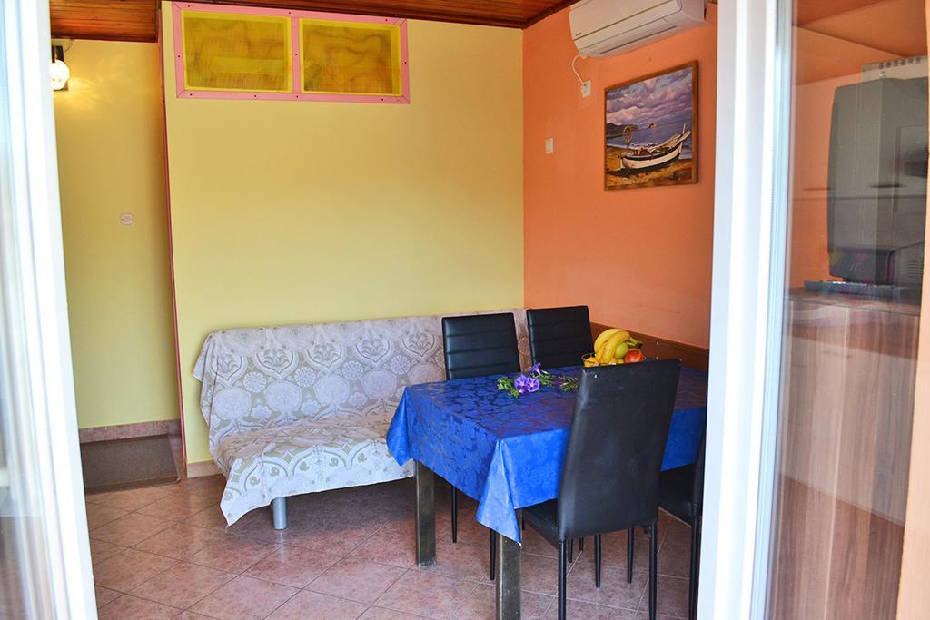 Apartmani Delfin Grebastica Exterior photo