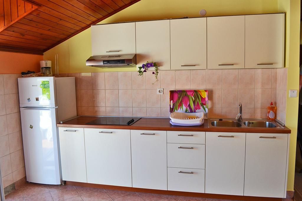 Apartmani Delfin Grebastica Exterior photo